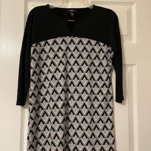 Alfani black and white tunic- petite